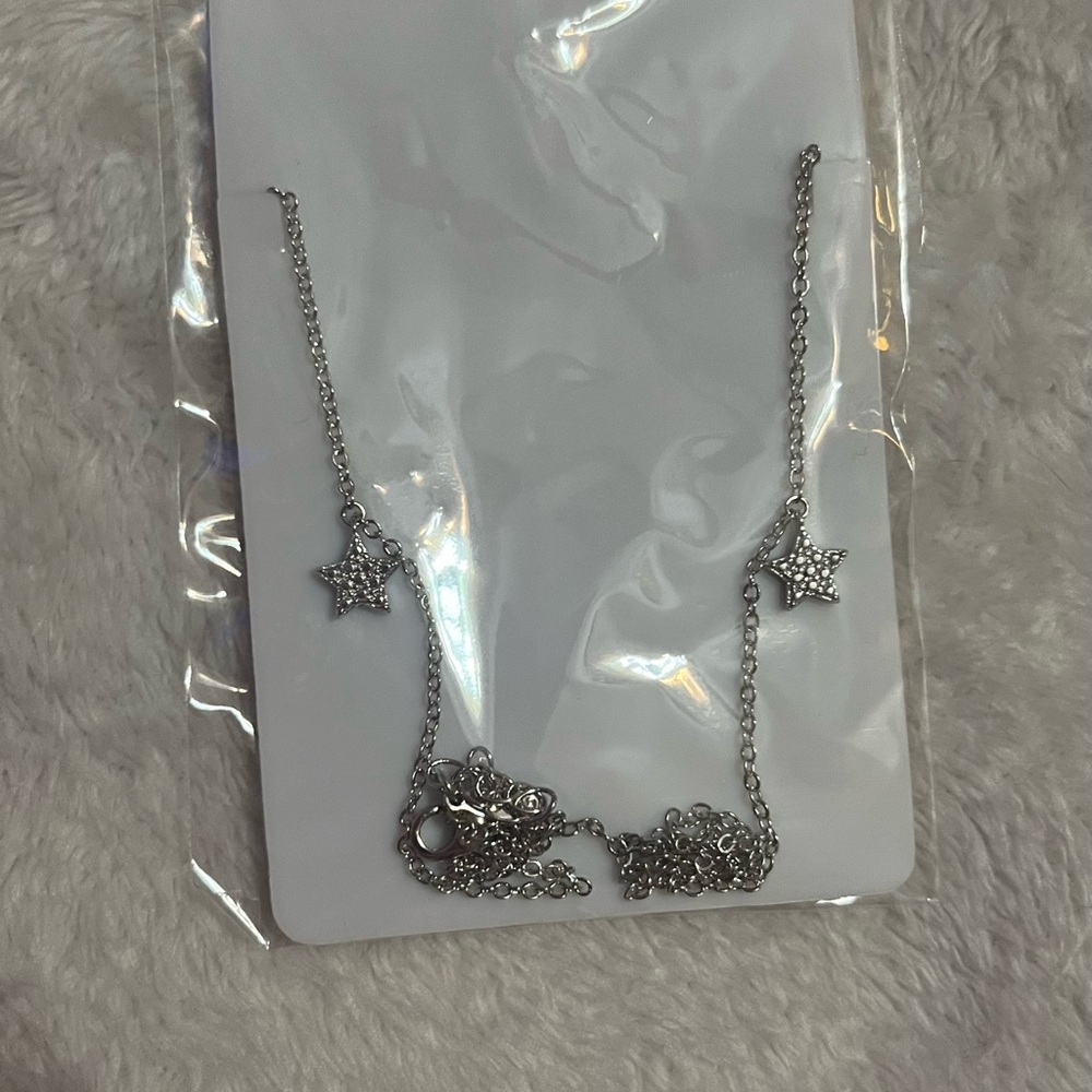 Silver Star Charm Necklace NWOT - Picture 8 of 8